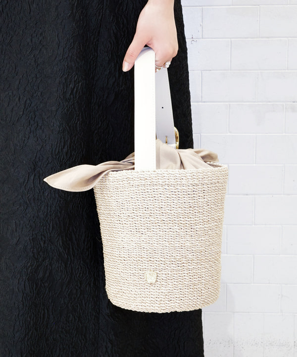 Joさんの「BEAMS WOMEN｜VIOLAd&rsquo;ORO / アバカ バケツ トートバッグ」を使ったコーディネート