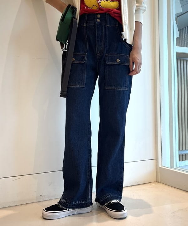 ミナミマリコさんの「BEAMS WOMEN｜デニム ブッシュ パンツ」を使ったコーディネート