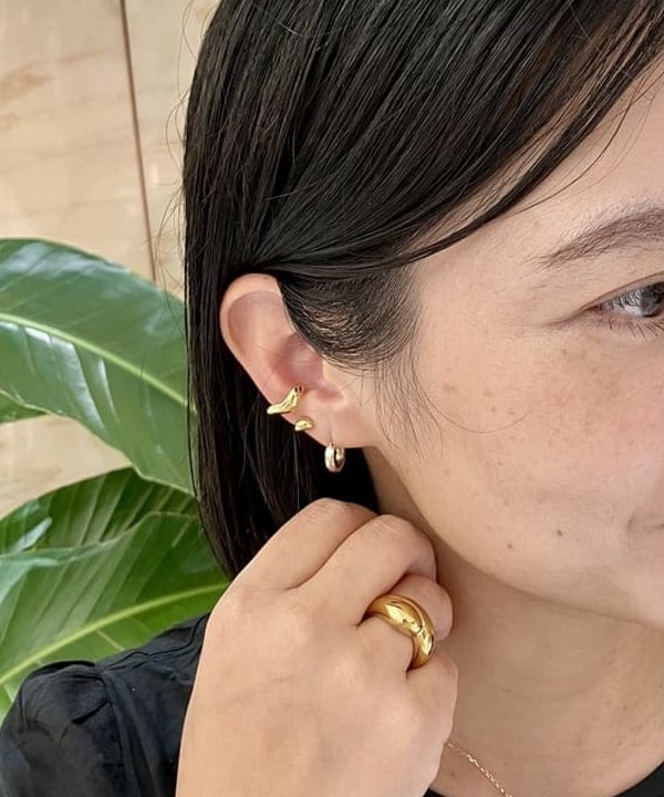 小笠原 楓さんの「BEAMS WOMEN｜MARIHA / 春のすずらん ソリッド ワンピース」を使ったコーディネート