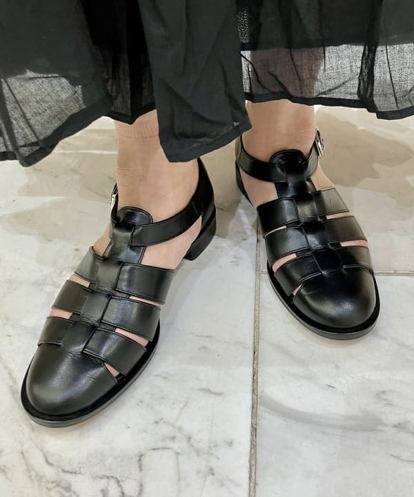 小笠原 楓さんの「BEAMS WOMEN｜MARIHA / 春のすずらん ソリッド ワンピース」を使ったコーディネート