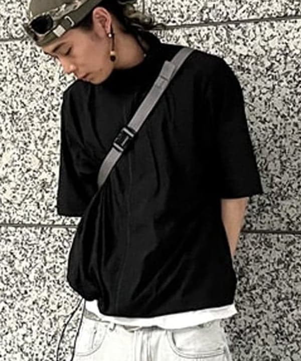 菊田 悠さんの「BEAMS WOMEN｜撥水 テックシャツ」を使ったコーディネート