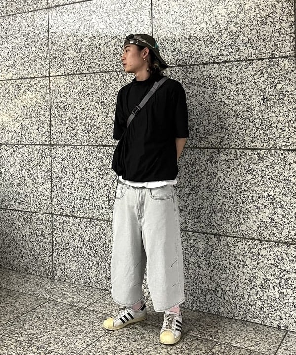 菊田 悠さんの「BEAMS WOMEN｜撥水 テックシャツ」を使ったコーディネート