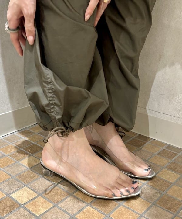 小原 もこさんの「BEAMS WOMEN｜BEAMS BOY / 樹脂 パール ロング ネックレス」を使ったコーディネート