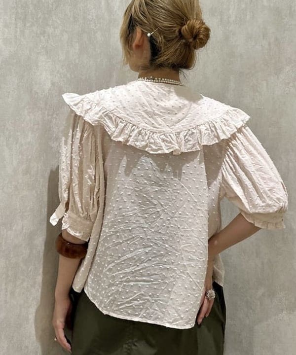 小原 もこさんの「BEAMS WOMEN｜BEAMS BOY / 樹脂 パール ロング ネックレス」を使ったコーディネート