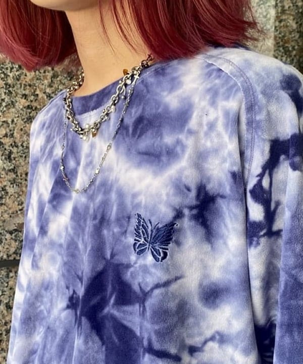 はるひむさんの「BEAMS WOMEN｜【別注】NEEDLES / ベロア Uネック Tシャツ」を使ったコーディネート