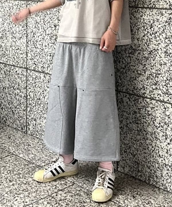 菊田 悠さんの「BEAMS WOMEN｜メッシュ プリント Tシャツ」を使ったコーディネート