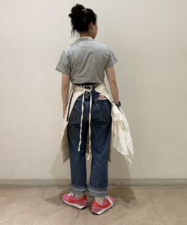 清水 彩乃さんの「BEAMS WOMEN｜ボーイ ベーシック Tシャツ」を使ったコーディネート