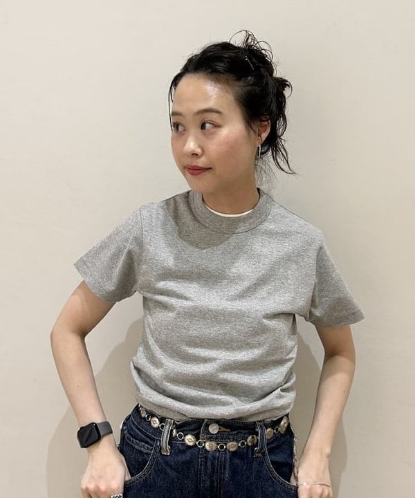清水 彩乃さんの「BEAMS WOMEN｜ボーイ ベーシック Tシャツ」を使ったコーディネート