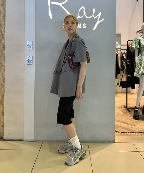 れいなさんの「BEAMS WOMEN｜レース アップ ミニ バッグ」を使ったコーディネート