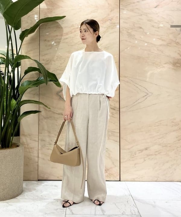 AONO SHIKAMAさんの「BEAMS WOMEN｜ドロスト サイドリボン ブラウス」を使ったコーディネート
