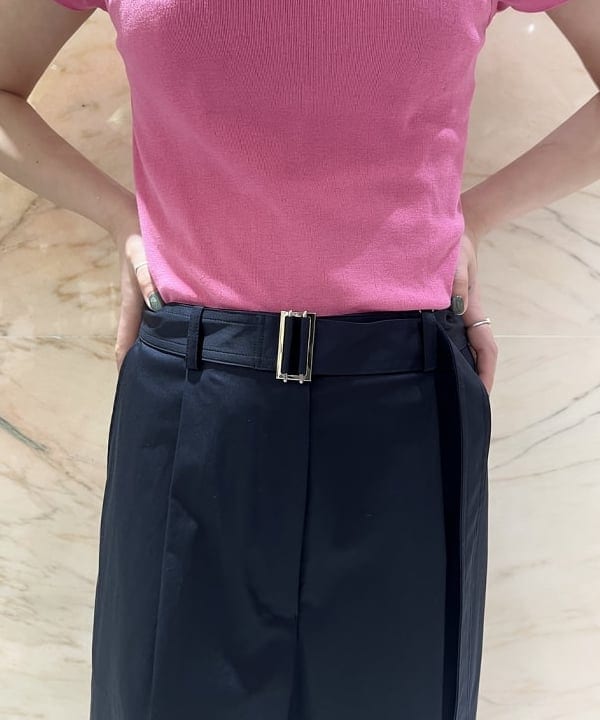 中丸　栞さんの「BEAMS WOMEN｜ATON / FRESCA CIRCULAR RIB タンクトップ」を使ったコーディネート