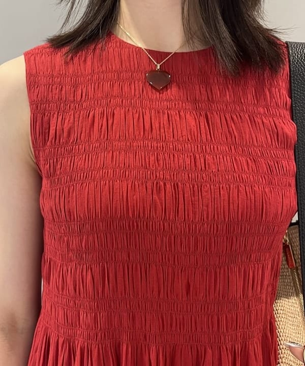 中平 あみさんの「BEAMS WOMEN｜【別注】ne Quittez pas / ボイル シャーリング ワンピース」を使ったコーディネート