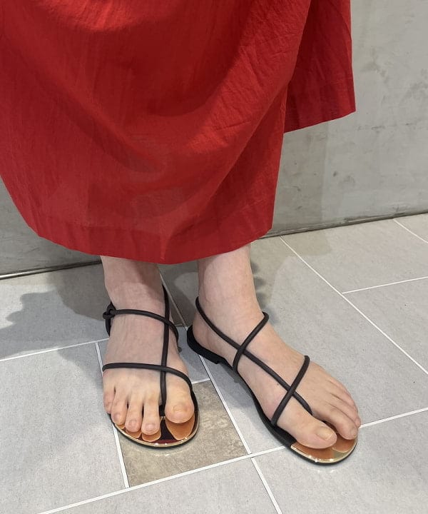 中平 あみさんの「BEAMS WOMEN｜【別注】ne Quittez pas / ボイル シャーリング ワンピース」を使ったコーディネート