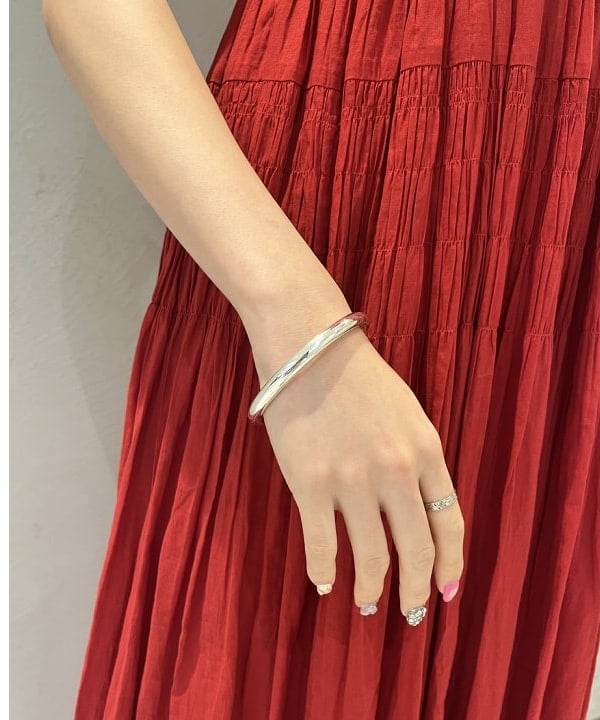 中平 あみさんの「BEAMS WOMEN｜【別注】ne Quittez pas / ボイル シャーリング ワンピース」を使ったコーディネート