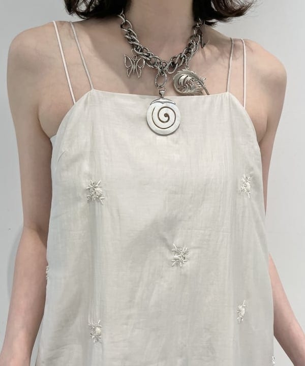 神坂 莉子さんの「BEAMS WOMEN｜シアーリブ ハイソックス」を使ったコーディネート