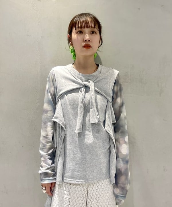 カタヤマ アヤさんの「BEAMS WOMEN｜フロント リボン ノースリーブ トップス」を使ったコーディネート