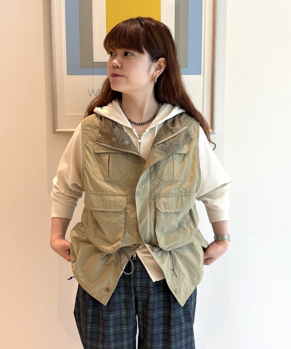 カスタニ モモノさんの「BEAMS WOMEN｜【別注】Gramicci/ リップストップ スラックス」を使ったコーディネート