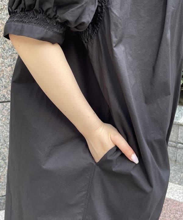 まゆちゃんさんの「BEAMS WOMEN｜スリットネック ボリューム ワンピース」を使ったコーディネート