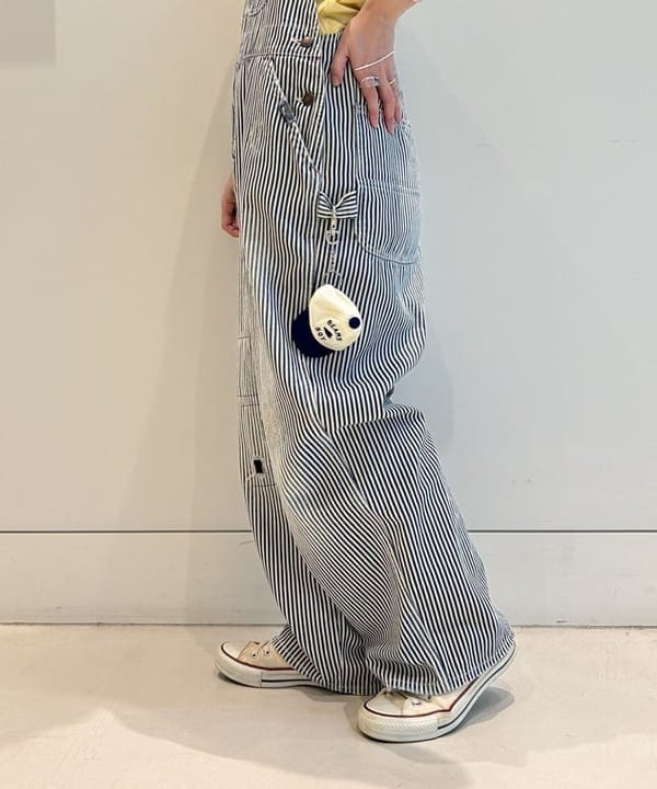 清水 彩乃さんの「BEAMS WOMEN｜【別注】NEW ERA / BBロゴ キャップ キーホルダー」を使ったコーディネート