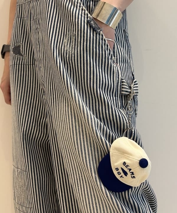 清水 彩乃さんの「BEAMS WOMEN｜【別注】NEW ERA / BBロゴ キャップ キーホルダー」を使ったコーディネート