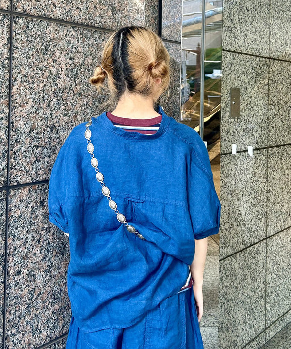 小原 もこさんの「BEAMS WOMEN｜折り畳み バケット ハット」を使ったコーディネート