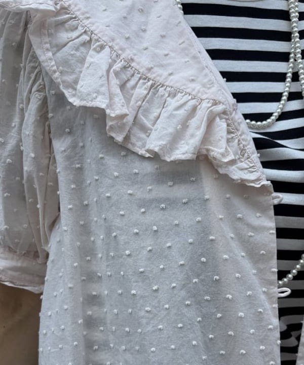 み　う　ちさんの「BEAMS WOMEN｜ドット ドビー ビッグカラー ショートスリーブ」を使ったコーディネート