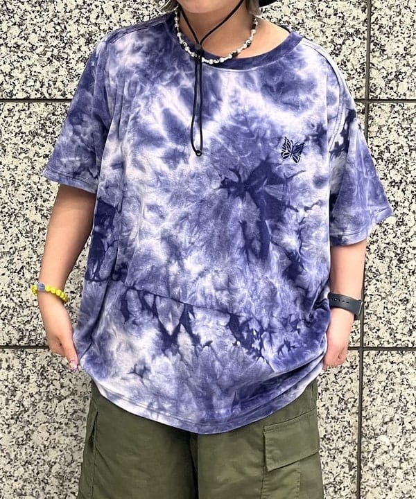 あゆさんの「BEAMS WOMEN｜【別注】NEEDLES / ベロア Uネック Tシャツ」を使ったコーディネート