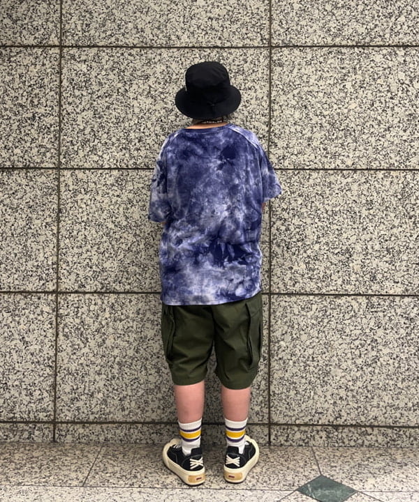 あゆさんの「BEAMS WOMEN｜【別注】NEEDLES / ベロア Uネック Tシャツ」を使ったコーディネート