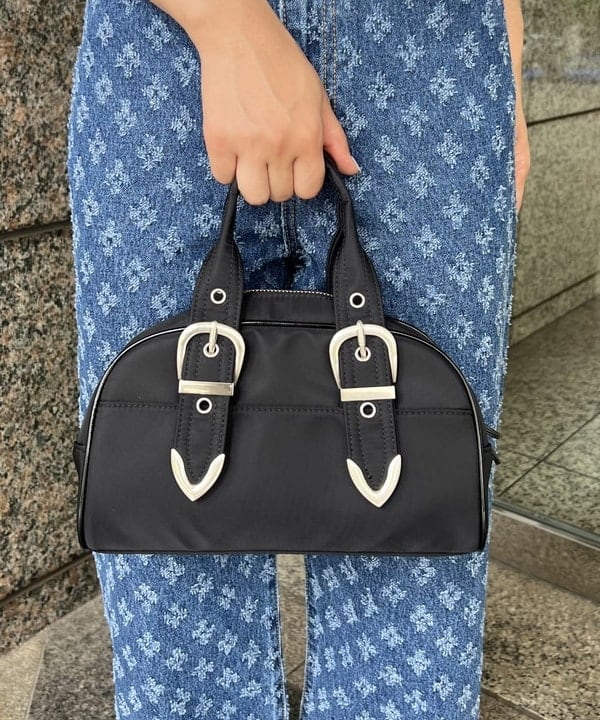 あさひさんの「BEAMS WOMEN｜ショルダーパッド フレンチスリーブ シャツ」を使ったコーディネート