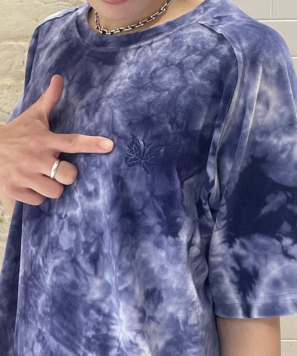 マツミヤさんの「BEAMS WOMEN｜【別注】NEEDLES / ベロア Uネック Tシャツ」を使ったコーディネート