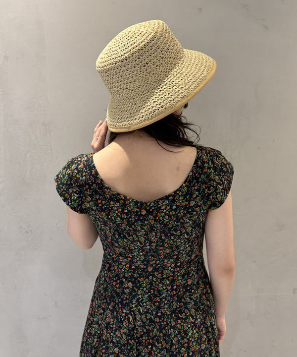 坂本 涼花さんの「BEAMS WOMEN｜GRILLO / ペーパー ブリム ハット」を使ったコーディネート