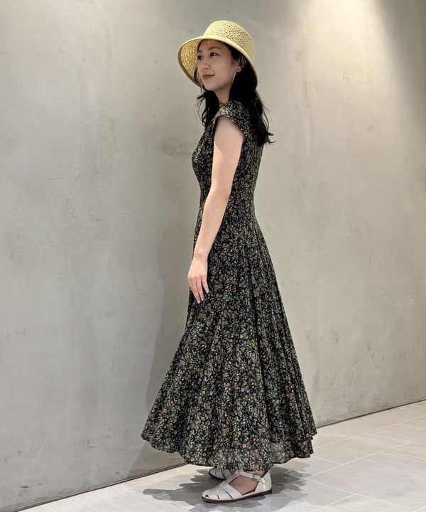 坂本 涼花さんの「BEAMS WOMEN｜GRILLO / ペーパー ブリム ハット」を使ったコーディネート