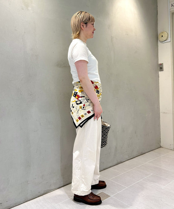 スミレさんの「BEAMS WOMEN｜ボーイ ベーシック Tシャツ」を使ったコーディネート