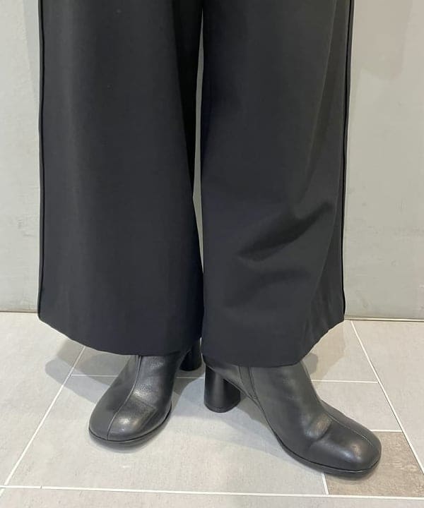 CHIHIROさんの「BEAMS WOMEN｜ポプリン 2タックパンツ」を使ったコーディネート