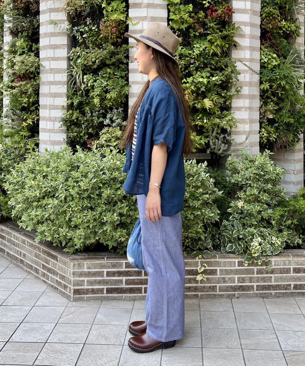 サイトウ　トモミさんの「BEAMS WOMEN｜ボーイ ベーシック Tシャツ」を使ったコーディネート