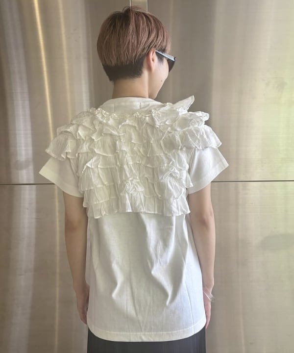 みりさんの「〈WOMEN〉FUJI ROCK FESTIVAL'25 / UENO KOSEI Hello, It&rsquo;s me T-SHIRT」を使ったコーディネート