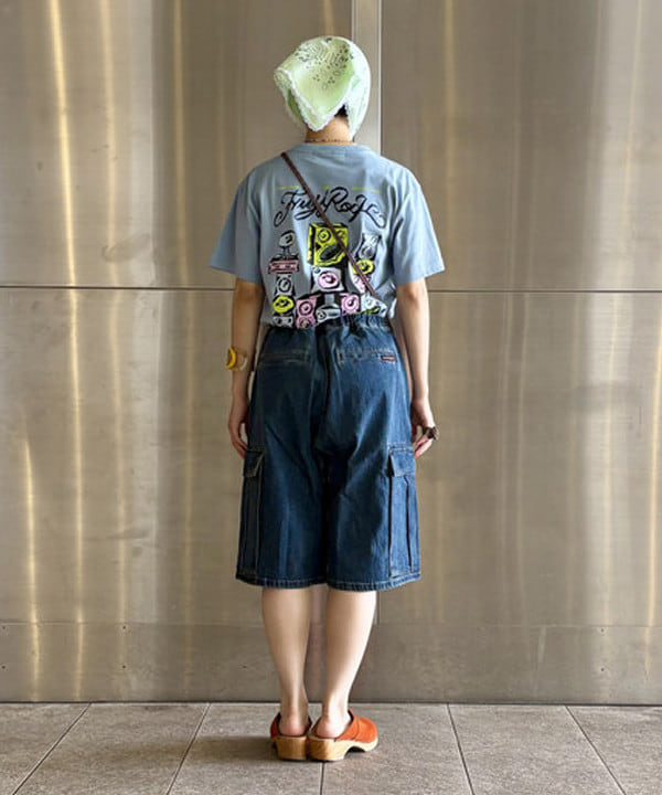 みりさんの「＜WOMEN＞FUJI ROCK FESTIVAL'25 / ALMOST FREE SERVICE SEEING SOUNDS T-SHIRT」を使ったコーディネート