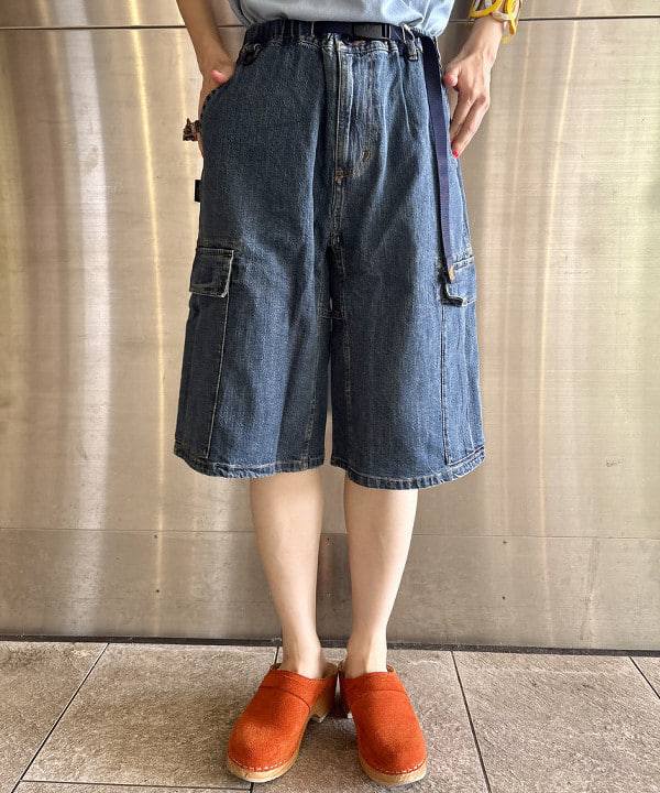 みりさんの「＜WOMEN＞FUJI ROCK FESTIVAL'25 / ALMOST FREE SERVICE SEEING SOUNDS T-SHIRT」を使ったコーディネート