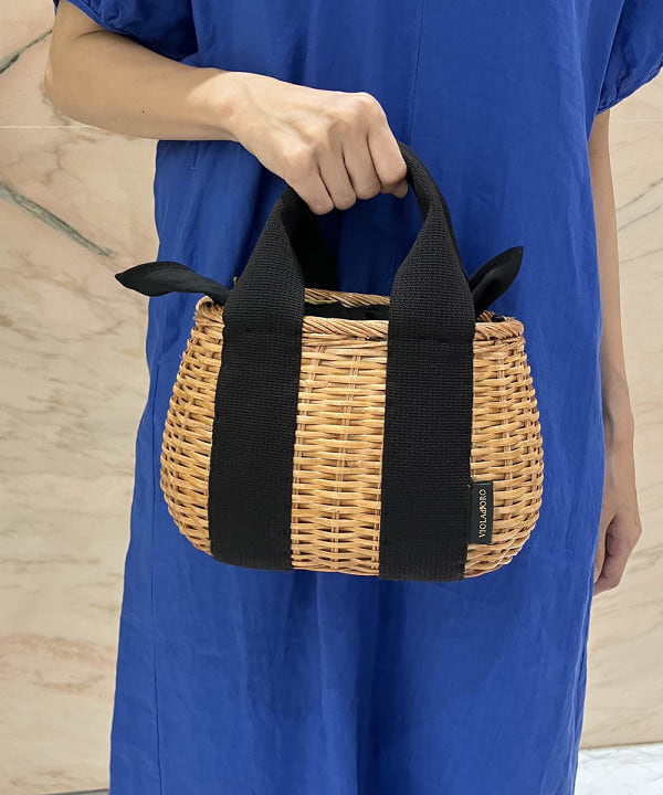 茂野 真楓さんの「BEAMS WOMEN｜TICCA / リネン バルーンスリーブ ワンピース」を使ったコーディネート