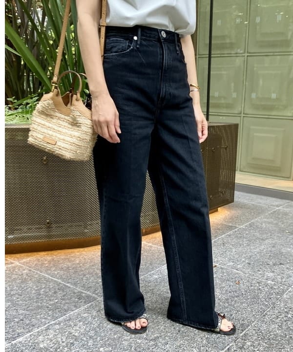 松元 晴佳さんの「BEAMS WOMEN｜【別注】upper hights / THE SISTER デニムパンツ LAMPBLACK」を使ったコーディネート