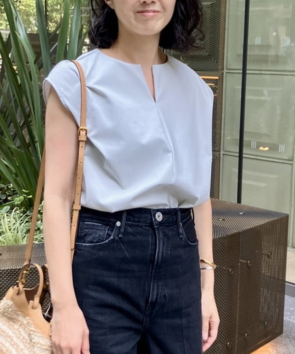 松元 晴佳さんの「BEAMS WOMEN｜【別注】upper hights / THE SISTER デニムパンツ LAMPBLACK」を使ったコーディネート