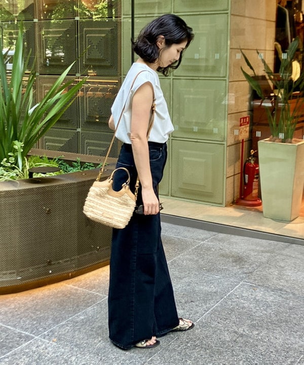 松元 晴佳さんの「BEAMS WOMEN｜【別注】upper hights / THE SISTER デニムパンツ LAMPBLACK」を使ったコーディネート