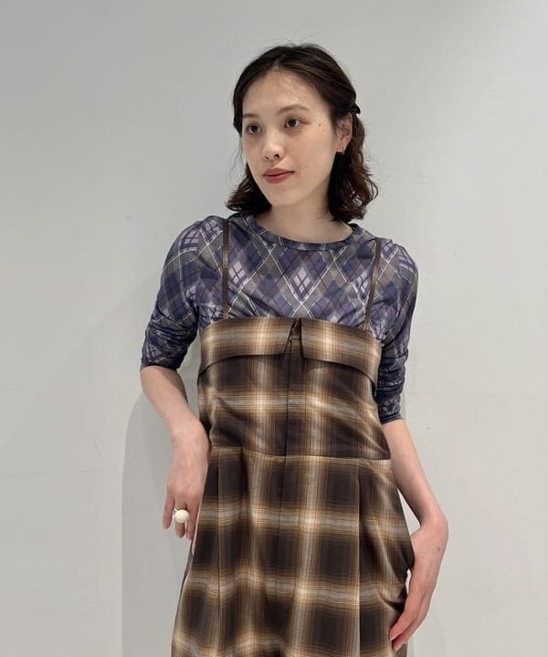 神坂 莉子さんの「BEAMS WOMEN｜ロング ファー バッグ」を使ったコーディネート