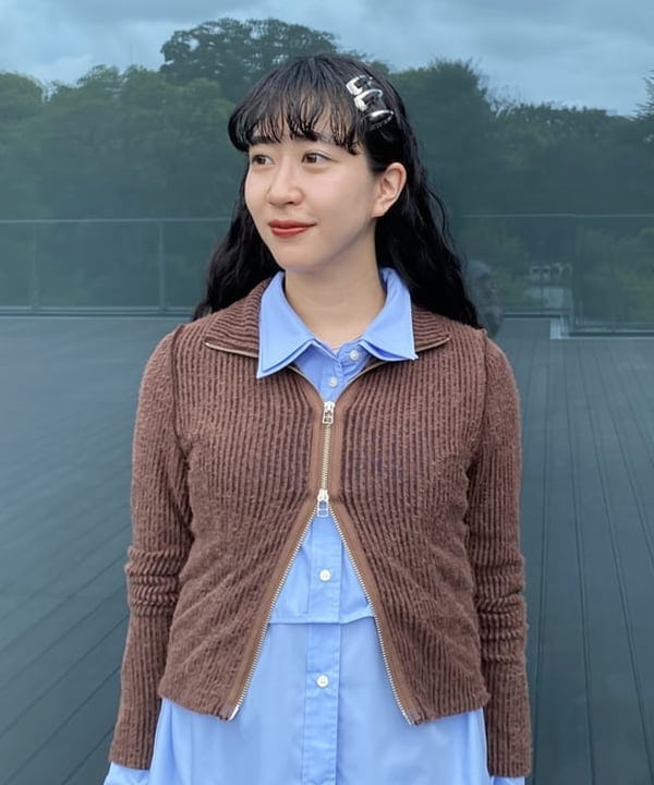 マツド ユメカさんの「BEAMS WOMEN｜Ｗカラー レイヤード シャツ」を使ったコーディネート