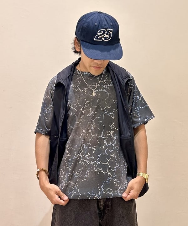 Shutoさんの「BEAMS WOMEN｜撥水 ライトウェイト フーデッド ベスト」を使ったコーディネート