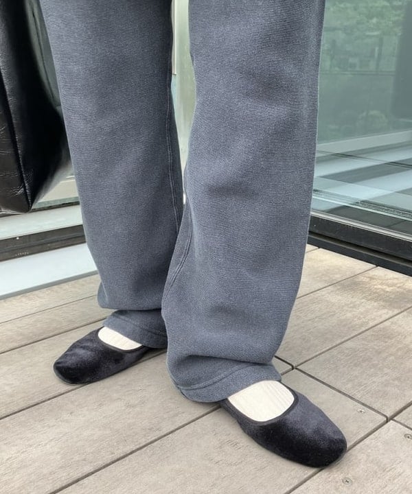 おのすさんの「BEAMS WOMEN｜【別注】Champion / バックプリント リバースウィーブ(R) スウェット パンツ」を使ったコーディネート