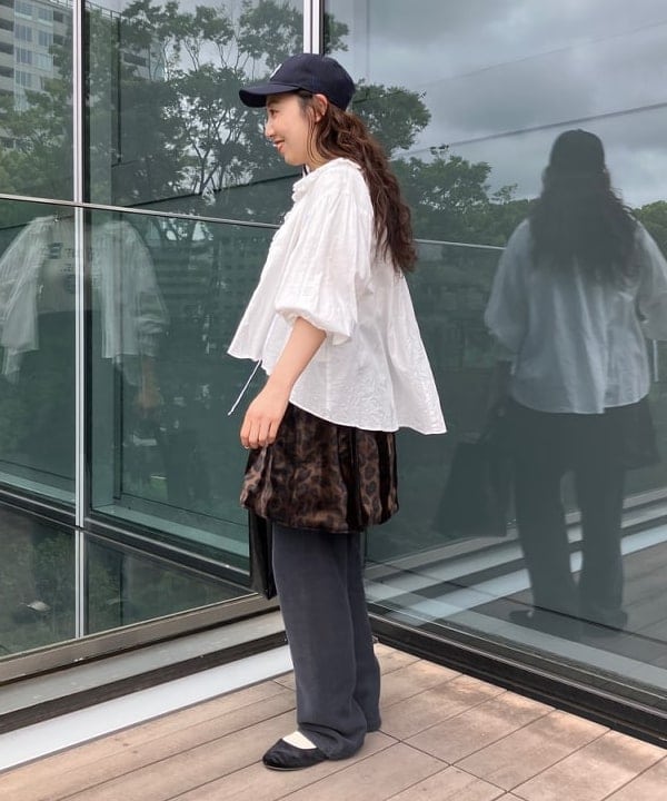 おのすさんの「BEAMS WOMEN｜【別注】Champion / バックプリント リバースウィーブ(R) スウェット パンツ」を使ったコーディネート