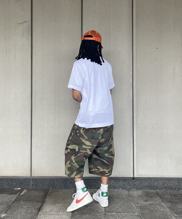 NADEL ナデールさんの「BEAMS WOMEN｜【別注】LACOSTE / バッジ カノコ Tシャツ」を使ったコーディネート