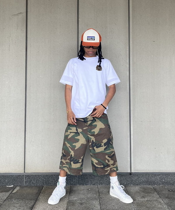 NADEL ナデールさんの「BEAMS WOMEN｜【別注】LACOSTE / バッジ カノコ Tシャツ」を使ったコーディネート