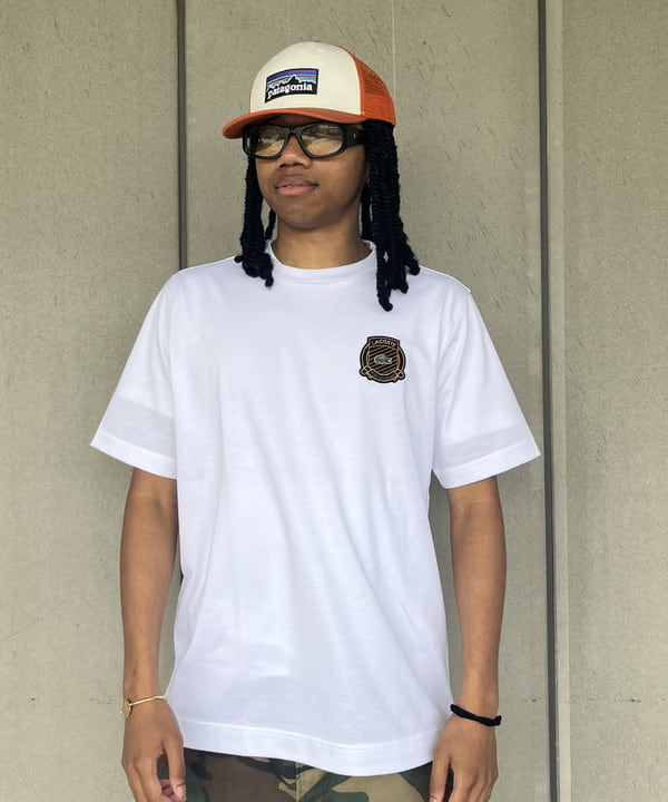 NADEL ナデールさんの「BEAMS WOMEN｜【別注】LACOSTE / バッジ カノコ Tシャツ」を使ったコーディネート